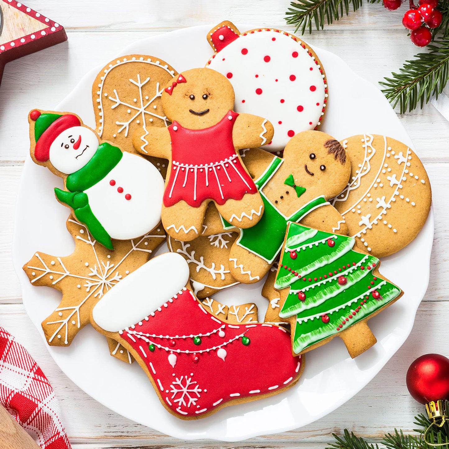 Vesici 30 Pieces Christmas Cookie Stencils Templates Decorations Christmas Coffee Baking Painting Mold Tools Plastic Cookie Coffee Decorating Stencils Reusable Xmas Baking Tools for DIY