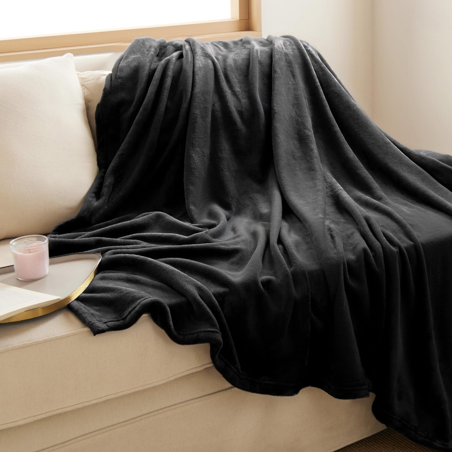 Bedsure GentleSoft Fleece Throw Blanket for Couch Black -